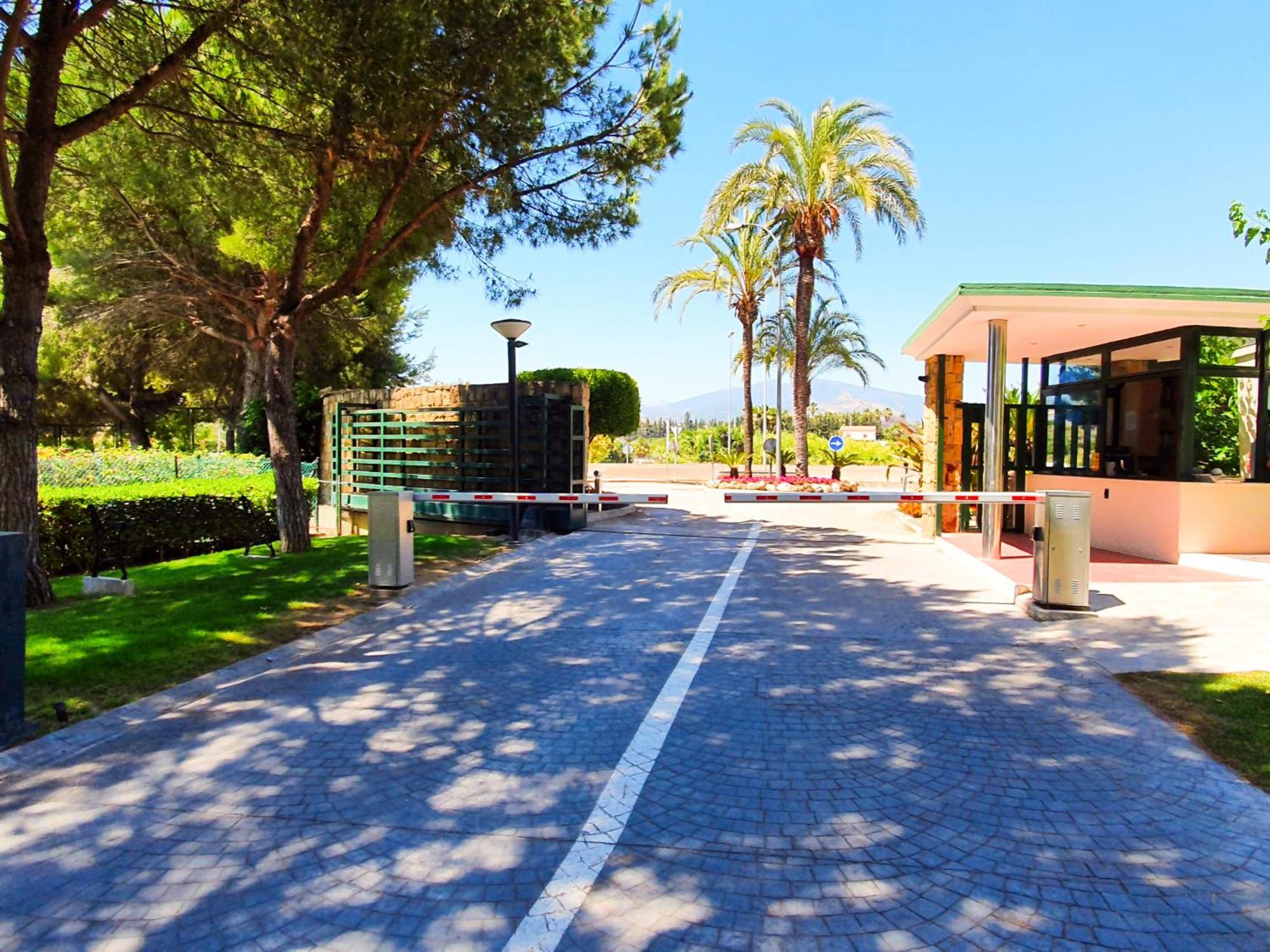 Luxury Frontline Residence Ehhouse Estepona Exterior foto
