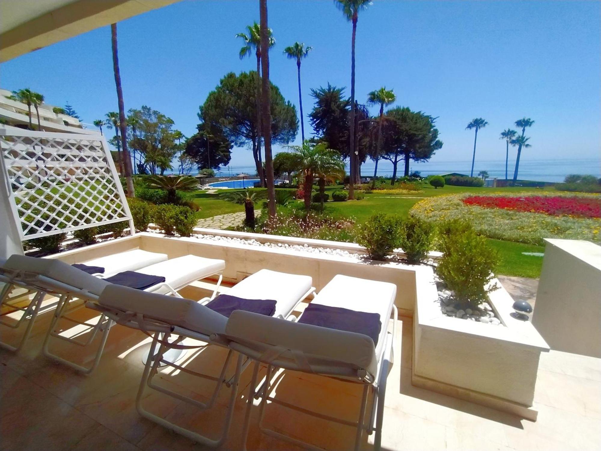 Luxury Frontline Residence Ehhouse Estepona Exterior foto